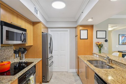 Condo in Fort Lauderdale, Florida, 2 bedrooms  № 2082162 - photo 10