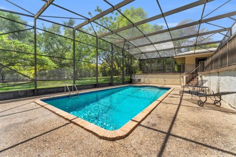 Terreno en venta en Pinecrest, Florida № 1766847 - foto 13