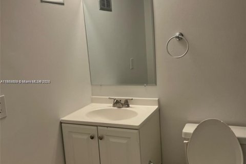 Copropriété à vendre à Miami, Floride: 2 chambres, 86.86 m2 № 1972235 - photo 10