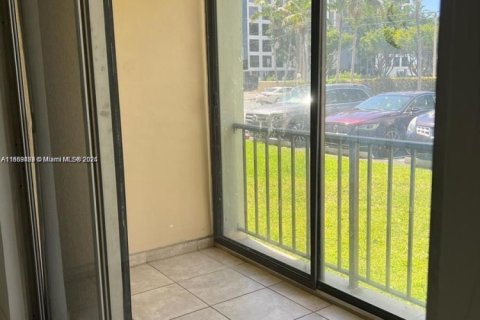 Copropriété à vendre à Miami, Floride: 2 chambres, 86.86 m2 № 1972235 - photo 5