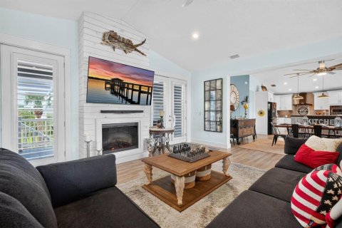 Casa en venta en Palm Coast, Florida, 4 dormitorios, 303.7 m2 № 2391451 - foto 16