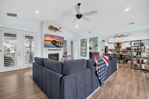 Casa en venta en Palm Coast, Florida, 4 dormitorios, 303.7 m2 № 2391451 - foto 15