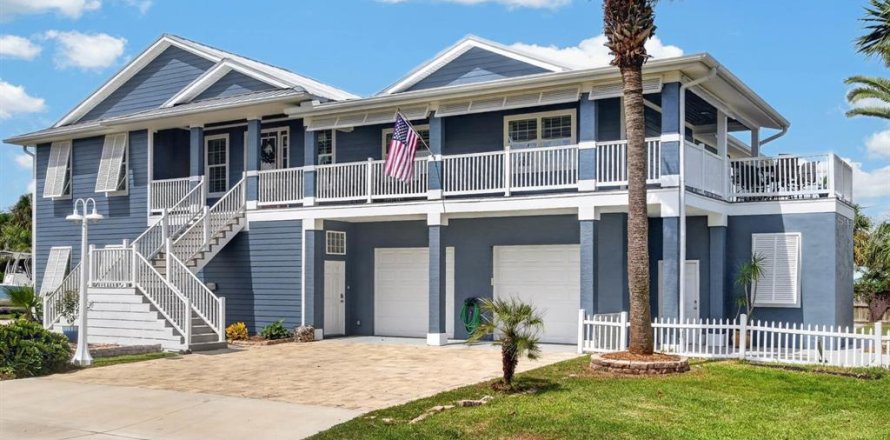 Casa en Palm Coast, Florida 4 dormitorios, 303.7 m2 № 2391451