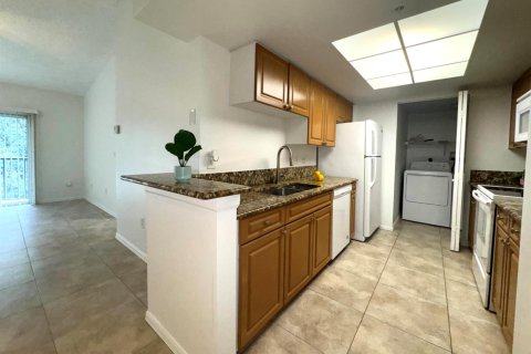 Copropriété à louer à Royal Palm Beach, Floride: 3 chambres, 110 m2 № 2242336 - photo 5