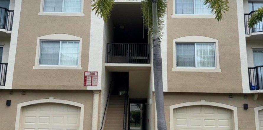 Condo à Royal Palm Beach, Floride, 3 chambres  № 2242336