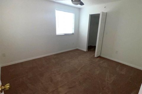 Copropriété à louer à Royal Palm Beach, Floride: 3 chambres, 110 m2 № 2242336 - photo 13