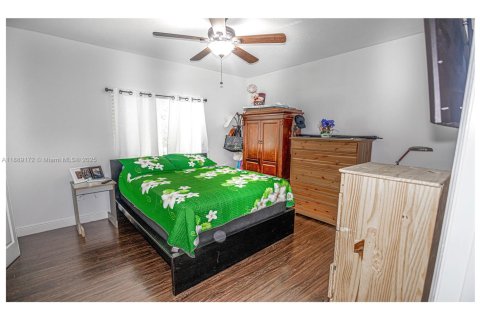 Touwnhouse à vendre à Miami, Floride: 3 chambres, 136.57 m2 № 1939068 - photo 10