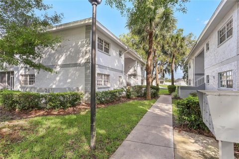 Condo in Ocala, Florida, 2 bedrooms  № 1773622 - photo 1