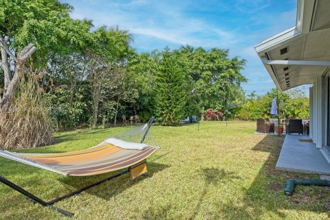 Casa en alquiler en Miami, Florida, 3 dormitorios, 162.76 m2 № 2088642 - foto 20