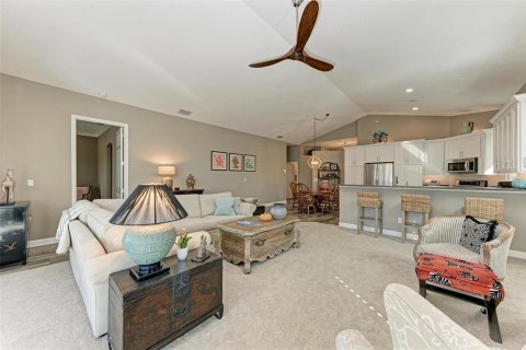 House in Bradenton, Florida 3 bedrooms, 177.91 sq.m. № 1556723 - photo 11