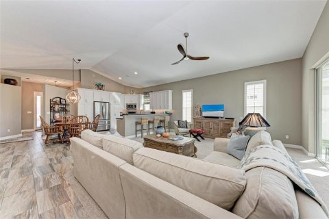 House in Bradenton, Florida 3 bedrooms, 177.91 sq.m. № 1556723 - photo 9