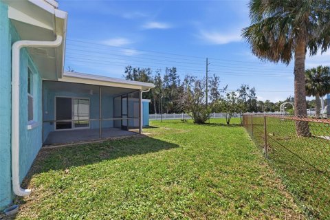 House in Hudson, Florida 3 bedrooms, 146.41 sq.m. № 2220293 - photo 27