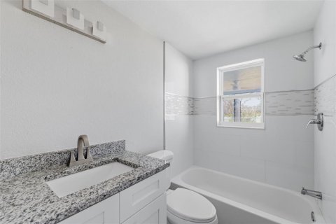 House in Hudson, Florida 3 bedrooms, 146.41 sq.m. № 2220293 - photo 24
