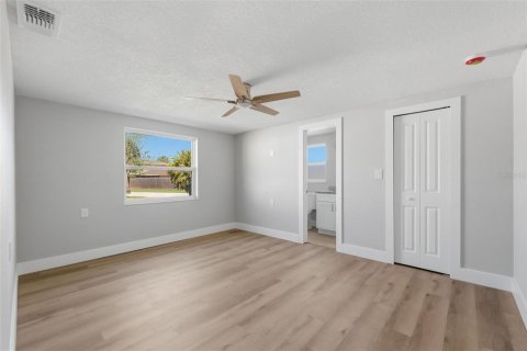 House in Hudson, Florida 3 bedrooms, 146.41 sq.m. № 2220293 - photo 23