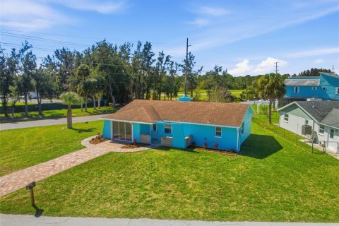 House in Hudson, Florida 3 bedrooms, 146.41 sq.m. № 2220293 - photo 29