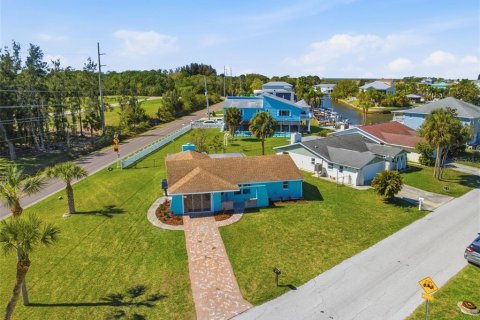 House in Hudson, Florida 3 bedrooms, 146.41 sq.m. № 2220293 - photo 30