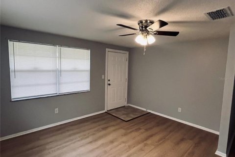 Appartement à louer à Zephyrhills, Floride: 2 chambres, 65.22 m2 № 2416879 - photo 26