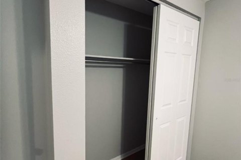 Appartement à louer à Zephyrhills, Floride: 2 chambres, 65.22 m2 № 2416879 - photo 18