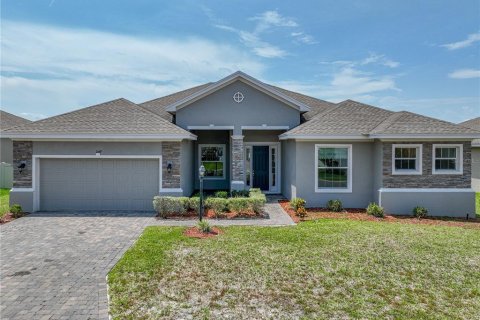 House in Lakeland, Florida 4 bedrooms, 268.02 sq.m. № 1750875 - photo 1