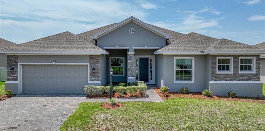 House in Lakeland, Florida 4 bedrooms, 268.02 sq.m. № 1750875