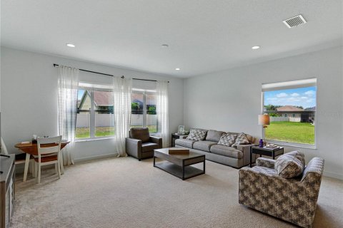 House in Lakeland, Florida 4 bedrooms, 268.02 sq.m. № 1750875 - photo 16