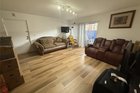 Condominio en venta en Miami, Florida, 2 dormitorios, 78.04 m2 № 2088951 - foto 4