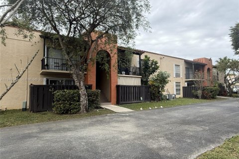 Condominio en Miami, Florida, 2 dormitorios  № 2088951
