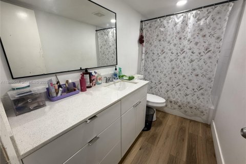 Condominio en venta en Miami, Florida, 2 dormitorios, 78.04 m2 № 2088951 - foto 3