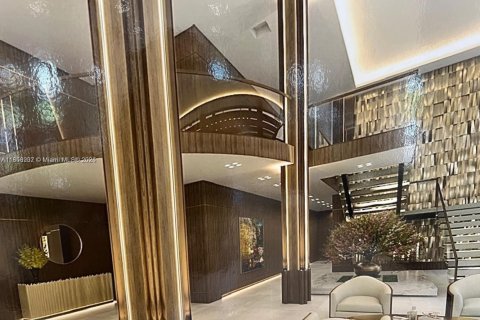 Condo in Bal Harbour, Florida, 1 bedroom  № 1878441 - photo 16