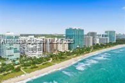 Condo in Bal Harbour, Florida, 1 bedroom  № 1878441 - photo 28