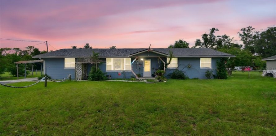 House in Jacksonville, Florida 3 bedrooms, 195.09 sq.m. № 1853042