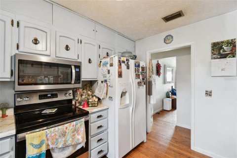 House in Jacksonville, Florida 3 bedrooms, 195.09 sq.m. № 1853042 - photo 11