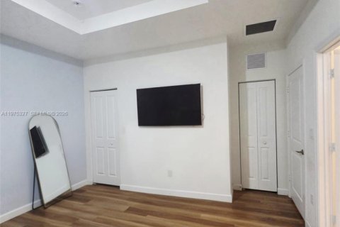 Купить виллу или дом в Хомстед, Флорида 4 спальни, 176.05м2, № 2040132 - фото 11