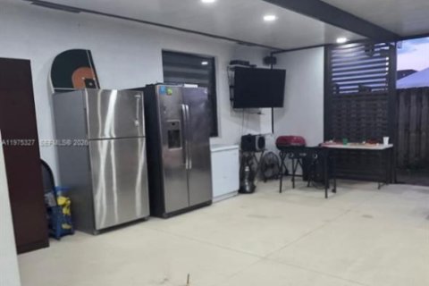 Купить виллу или дом в Хомстед, Флорида 4 спальни, 176.05м2, № 2040132 - фото 21