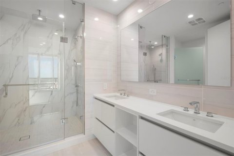 Condominio en alquiler en Saint Petersburg, Florida, 2 dormitorios, 128.21 m2 № 2093078 - foto 28