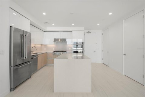 Condominio en alquiler en Saint Petersburg, Florida, 2 dormitorios, 128.21 m2 № 2093078 - foto 5