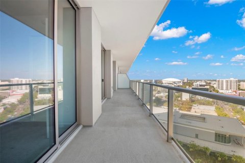 Condominio en alquiler en Saint Petersburg, Florida, 2 dormitorios, 128.21 m2 № 2093078 - foto 16