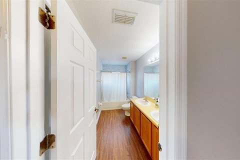 Casa en alquiler en Orlando, Florida, 4 dormitorios, 217.86 m2 № 1911798 - foto 18