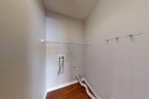 Casa en alquiler en Orlando, Florida, 4 dormitorios, 217.86 m2 № 1911798 - foto 21