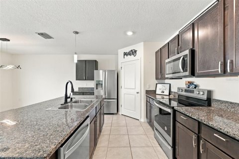 House in Plant City, Florida 4 bedrooms, 171.5 sq.m. № 2429537 - photo 18