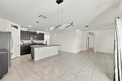 House in Plant City, Florida 4 bedrooms, 171.5 sq.m. № 2429537 - photo 15