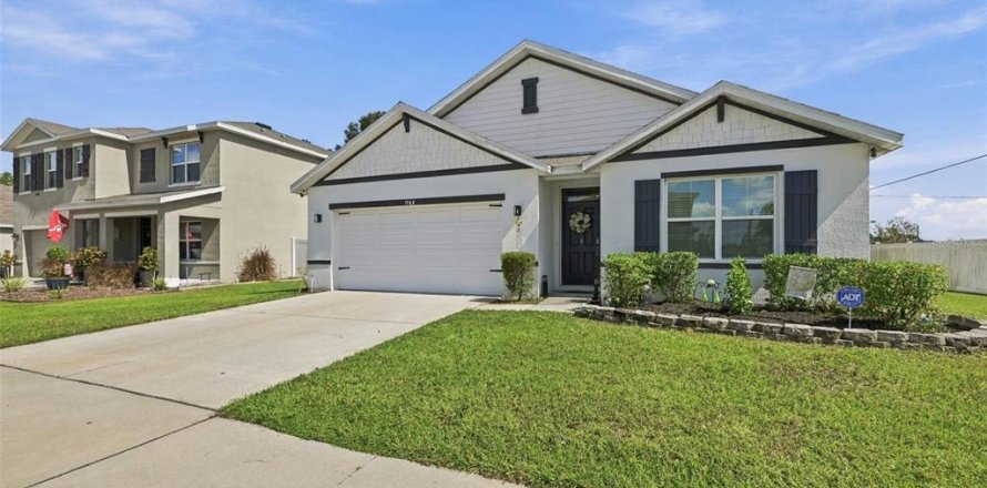 House in Plant City, Florida 4 bedrooms, 171.5 sq.m. № 2429537