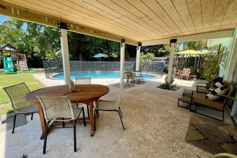 House in Tequesta, Florida 3 bedrooms, 120.4 sq.m. № 2184992 - photo 17