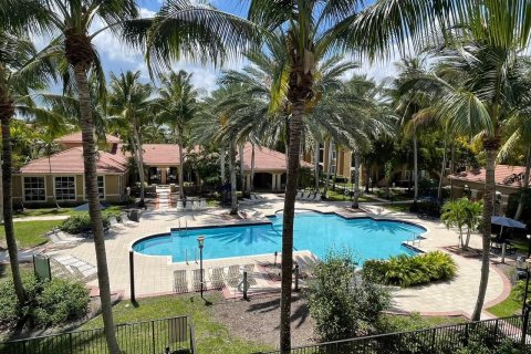 Copropriété à louer à Tamarac, Floride: 3 chambres, 105.63 m2 № 1216104 - photo 1