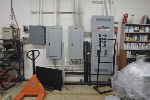 Immobilier commercial à vendre à Zephyrhills, Floride: 1105.54 m2 № 2329015 - photo 13