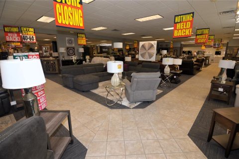 Immobilier commercial à vendre à Zephyrhills, Floride: 1105.54 m2 № 2329015 - photo 29