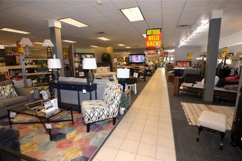 Immobilier commercial à vendre à Zephyrhills, Floride: 1105.54 m2 № 2329015 - photo 24