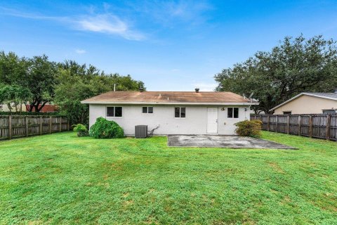 Villa ou maison à vendre à Miramar, Floride: 2 chambres, 94.76 m2 № 2192025 - photo 22