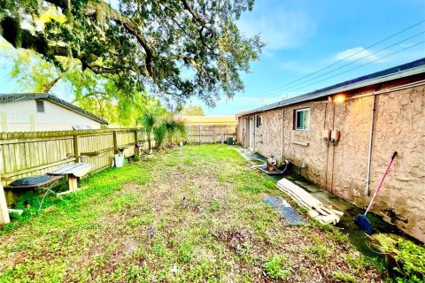 Propiedad comercial en alquiler en New Port Richey, Florida, 123.1 m2 № 1550081 - foto 5