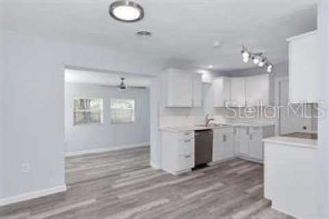 Casa en venta en Bradenton, Florida, 3 dormitorios, 108.42 m2 № 1798649 - foto 6